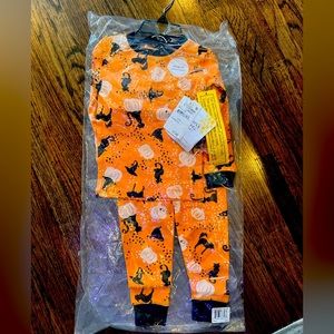 Burts bees Halloween pajamas nwt 18M